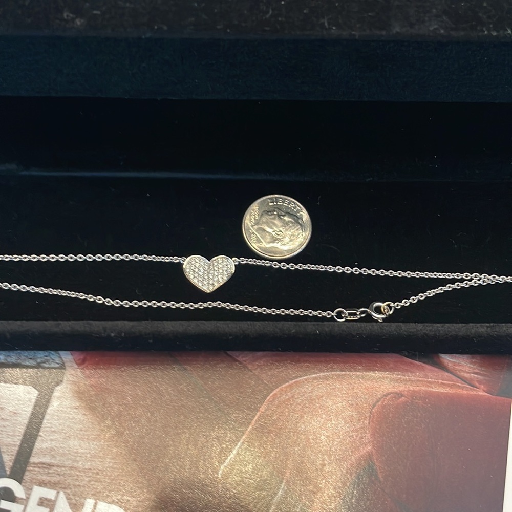Diamond Pavé Heart - Picture 8 of 11